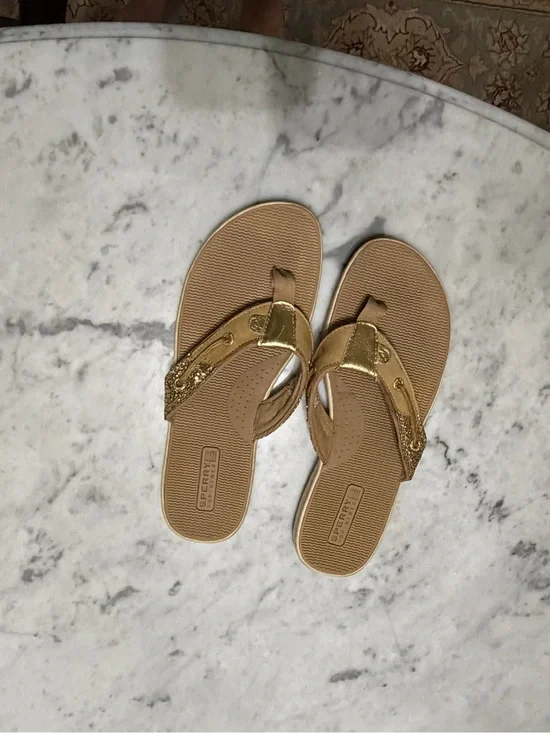 Sperry Women's Metallic Gold and Tan Flip Flop Sandals
