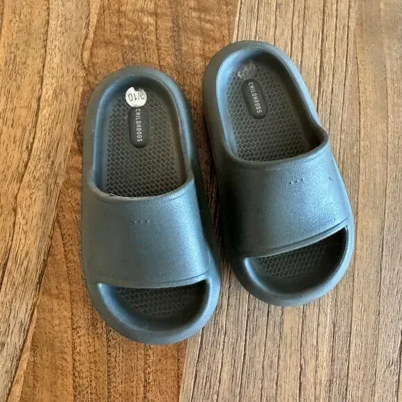 Childhoods Clothing Toddler Slides - Size 9/10