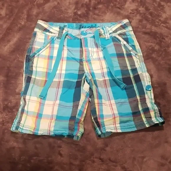 Girls plaid‎ shorts