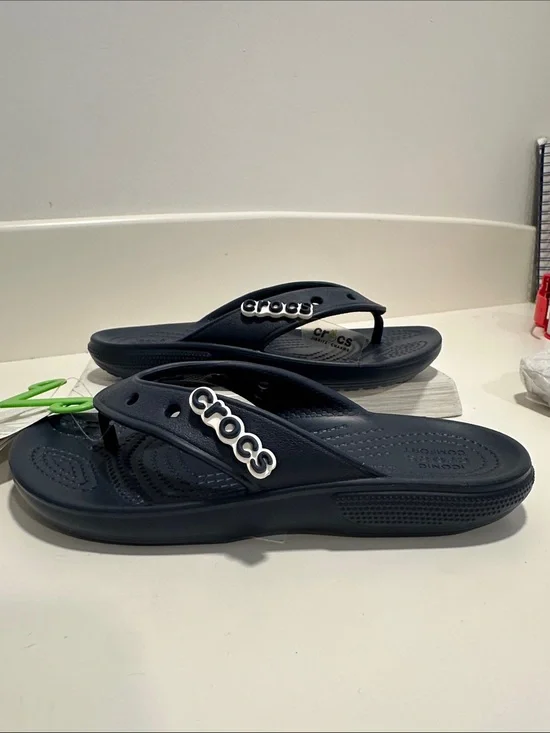 CROCS Navy Blue Foam Flip Sandals with White Logo Accent 342