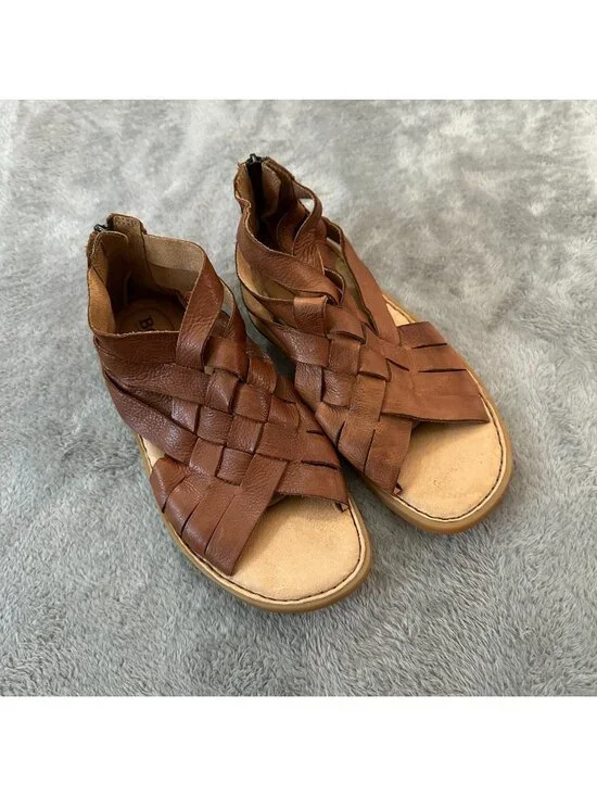 Born Iwa Sandals Womens size 6 Brown Leather Flats Shoes