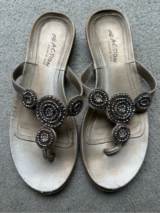 Vintage Kenneth Cole Reaction Metallic Beaded Thong Sandals - Gold