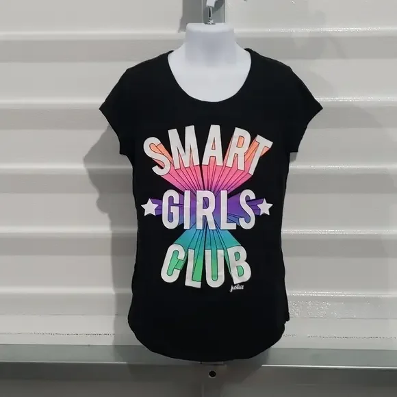 Smart‎ girls club shirt