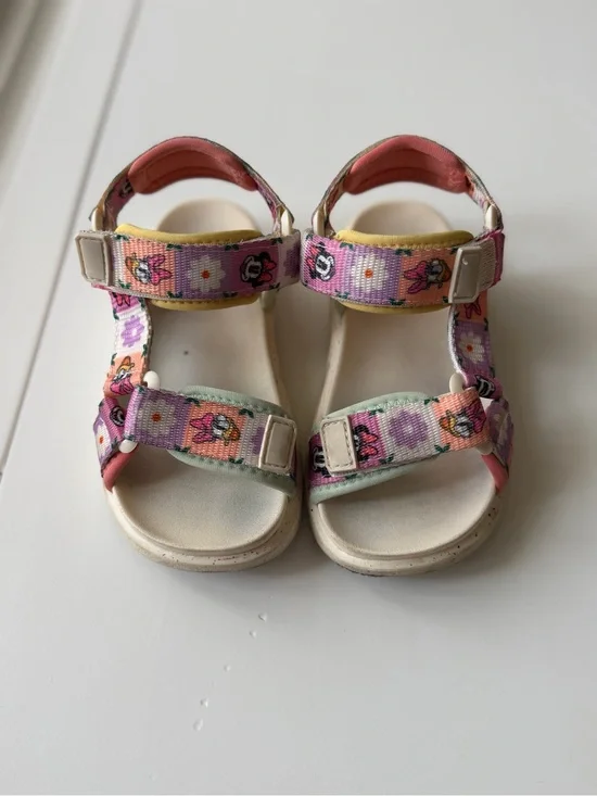 Zara Kids Size:8 -MINNIE MOUSE AND DAISY DISNEY TECHNICAL SANDALS