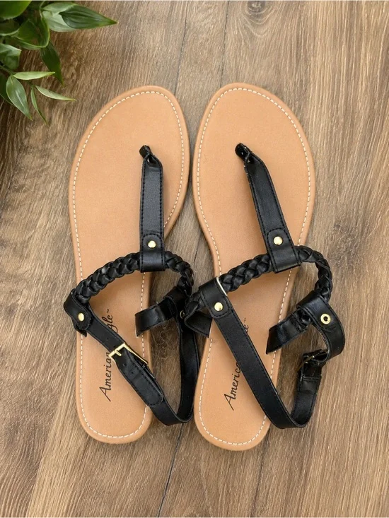 American Eagle Black Braided T-Strap Flat Sandals Women’s Size 9.5