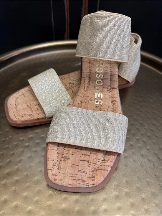Aerosoles Gold Sandals NWOT