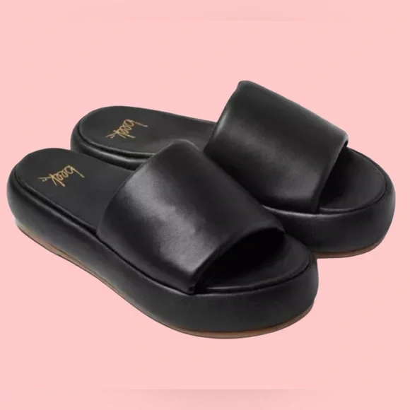 Beek Trumpeter Black Leather Sandal
