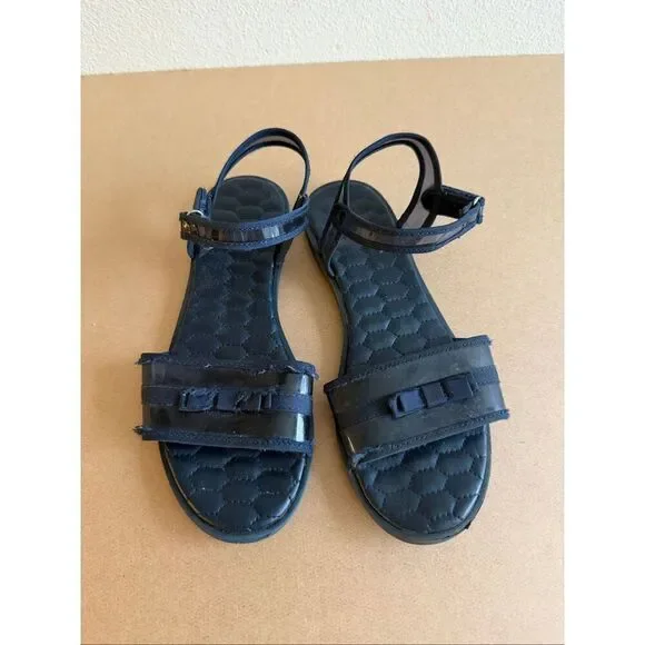 Zara navy pvc girls sandals size 35 3y