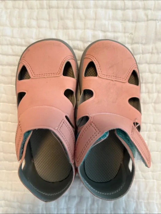 Ten Little Toddler Pink Closed-Toe Sandals - Comfortable Everyday Wear size 9.5