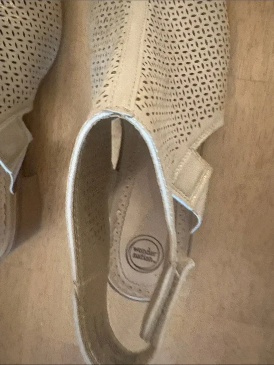 Beige/Shimmer Gold Laser-Cut Slingback Sandals