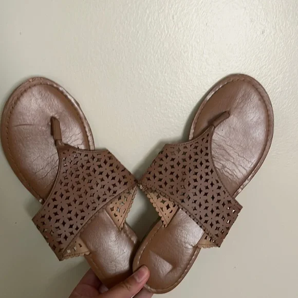 New York & Company Brown Slip On Sandals Size 8.5