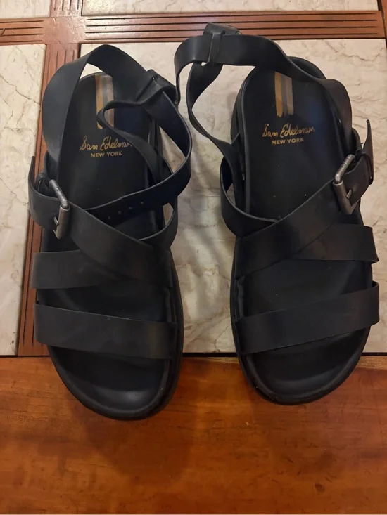 Sam Edelman Black Leather Multi-Strap Buckle Sandals