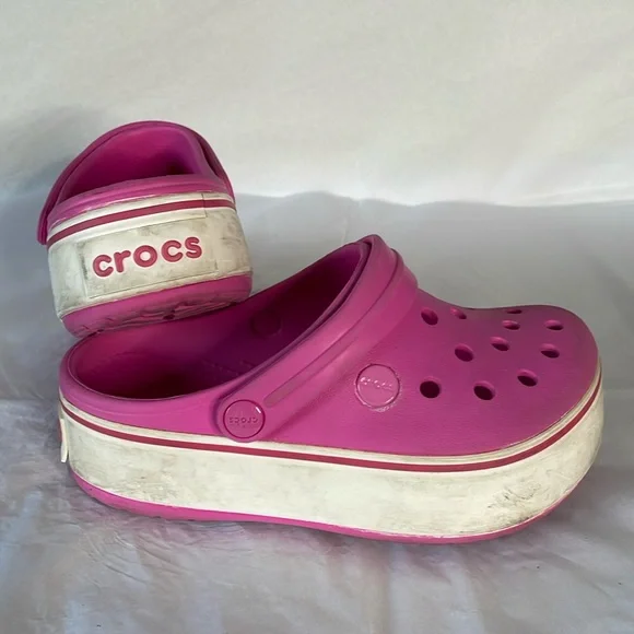 Crocs platform iconic comfort pink and white size 2‎ women’s 4