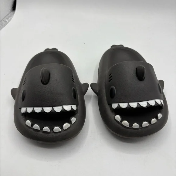 Kids Shark Slide Sandals Gray Size 150 (Approx. US Little Kid 8-9)