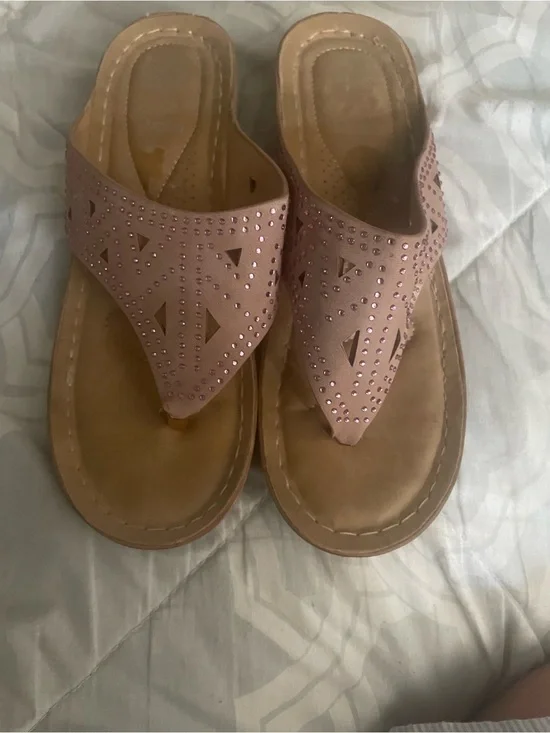 Women’s Rhinestone Pink Thong Sandals with Cushioned Footbed