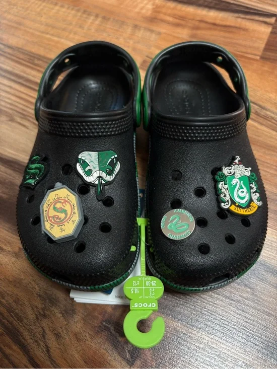 Crocs Kids Clogs Harry Potter Slytherin with Charms NEW size 12