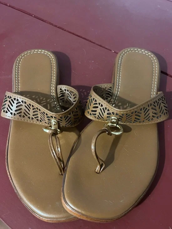 Women's Tan Laser-Cut Thong Sandals with Gold Accent