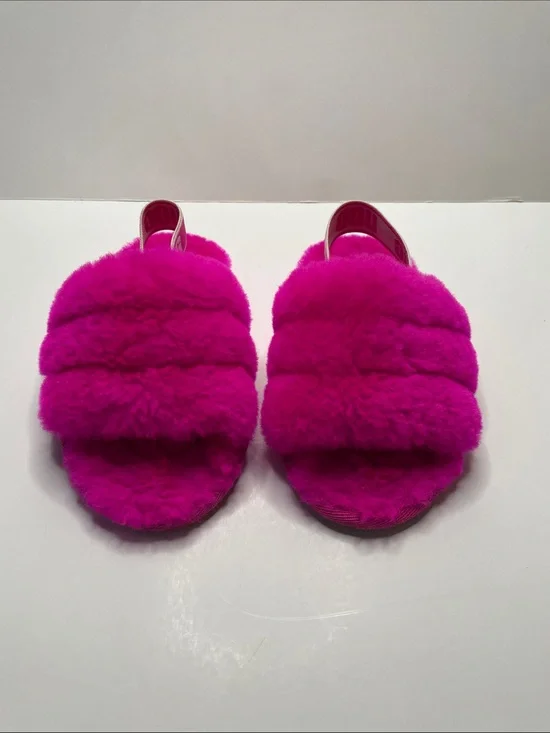 NWOT UGG.  Kids Plush Fuzzy Slide Slippers - Pink.  Size 9