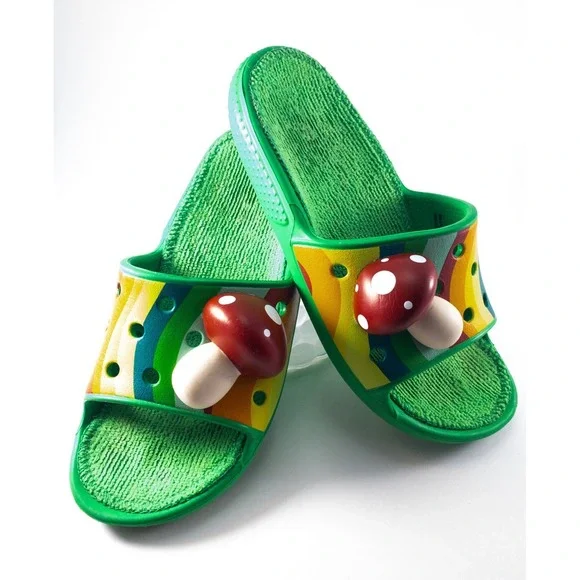 CROCS, Classic Zen Garden Rainbow Mushroom Slides, Green,  Junior Size 1