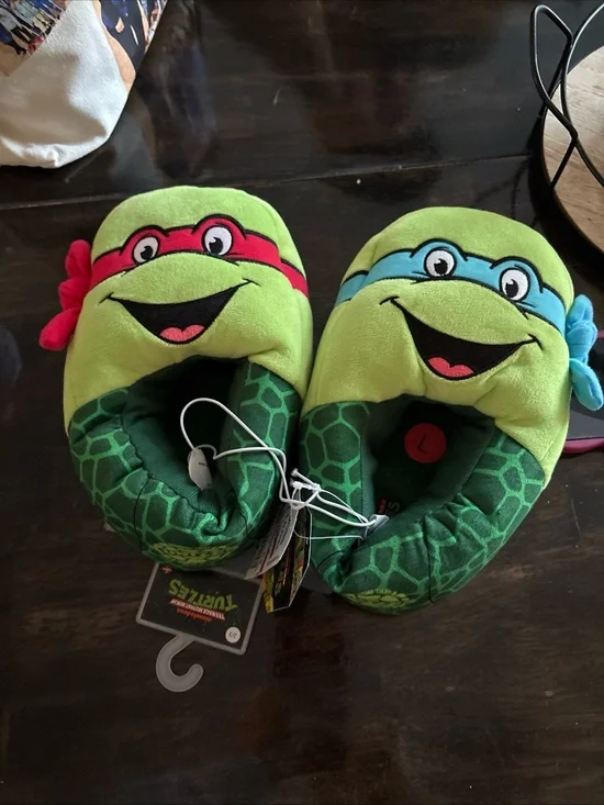 Teenage Mutant Ninja Turtles Plush Slippers - Green with Red & Blue Masks size 3