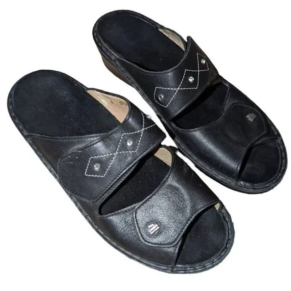 Finn‎ Comfort Women's Hand-Sewn Geometric Double Strap Sandals Black Size 4