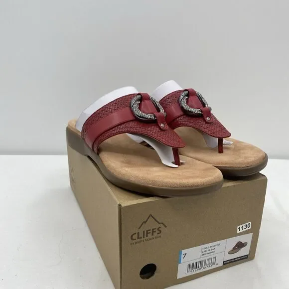 CLIFFS BY WHITE MOUNTAIN Women's Benedict Mini Wedge Sandal, Red/Woven, 7
