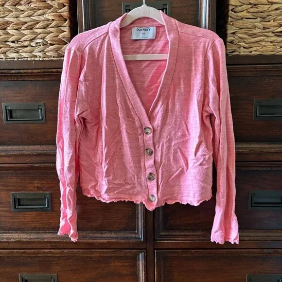 Old navy coral v neck cardigan sweater in size 8