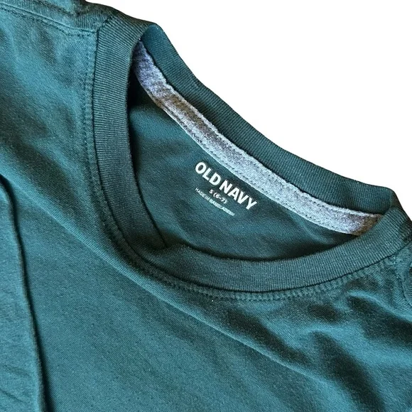 Old Navy 6/7 Boys dark green cotton basic long sleeve shirt