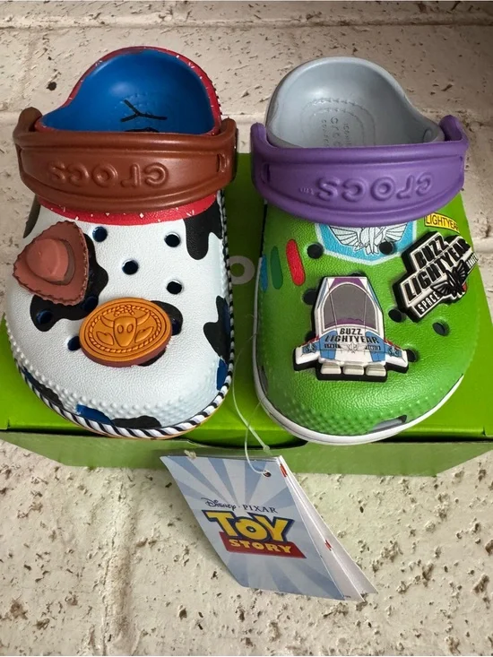 CROCS Kids Toy Story Woody & Buzz Lightyear Clogs - White/Brown & Green/Purple