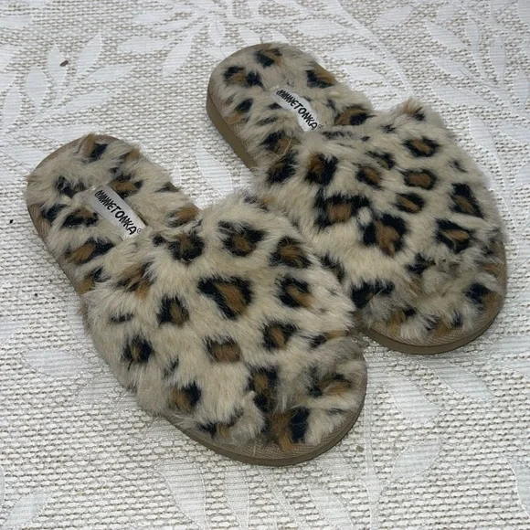 Minnetonka Faux Fur Leopard Lolo Slide Slippers Kids 2