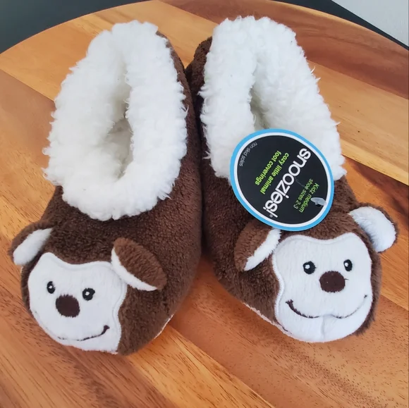 NWT Kids Snoozies Brown Monkey Slippers Youth Size 2/3