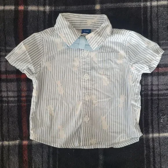 Old navy size 0-3 month boys blue stripped Short-Sleeve bunny Shirt & Bow-Tie