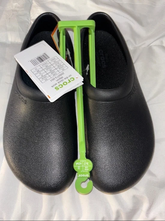 CROCS Kids Black Classic Slip-On Clog