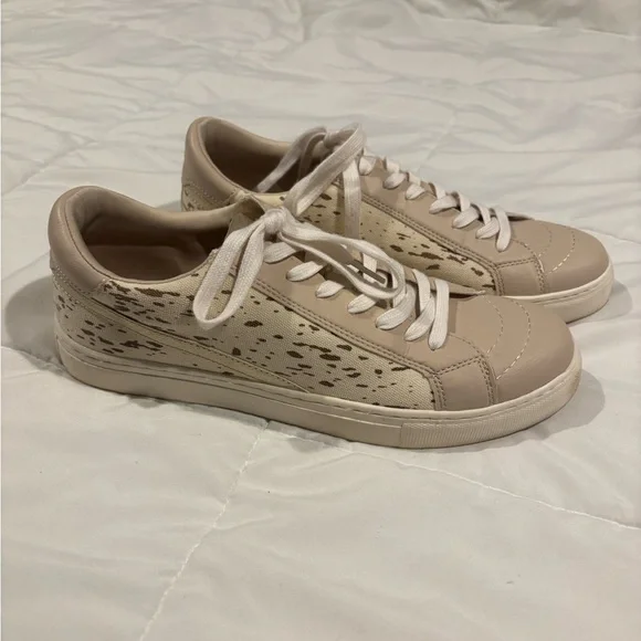 Women’s Shoes