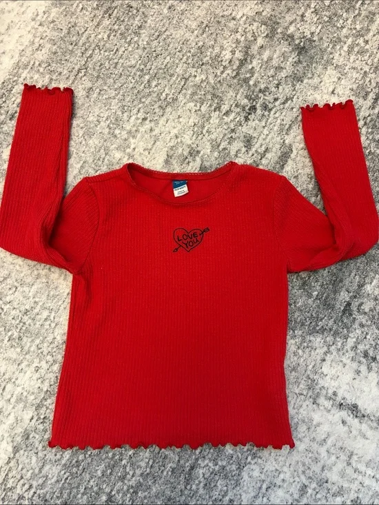 Kids Old Navy Red Ribbed Long-Sleeve Top with 'Love You' Heart size S 6-7