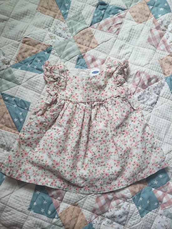 Old Navy 100% Cotton Pink Ditsy Floral 12-18m