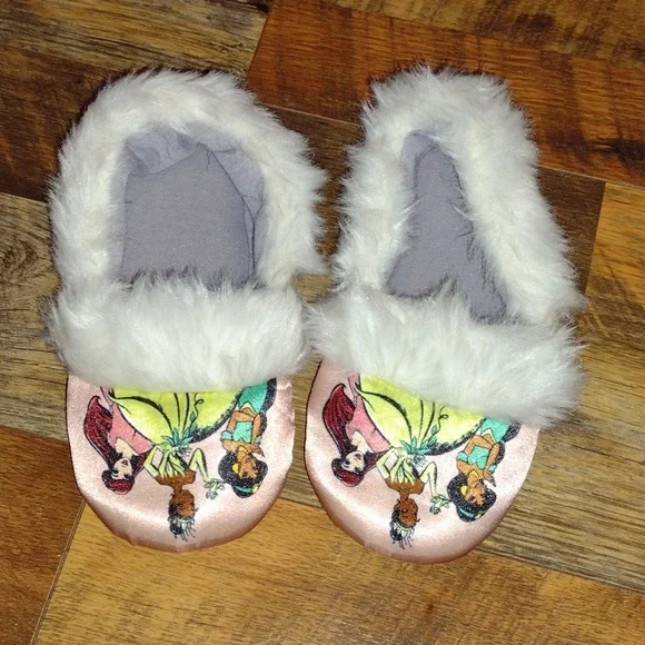 Girls Size 13/1 Disney Princess Slippers