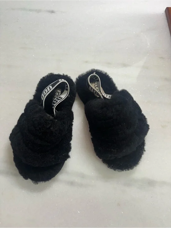 UGG Black Faux Fur Kids Slide Sandals with Branded Elastic Strap