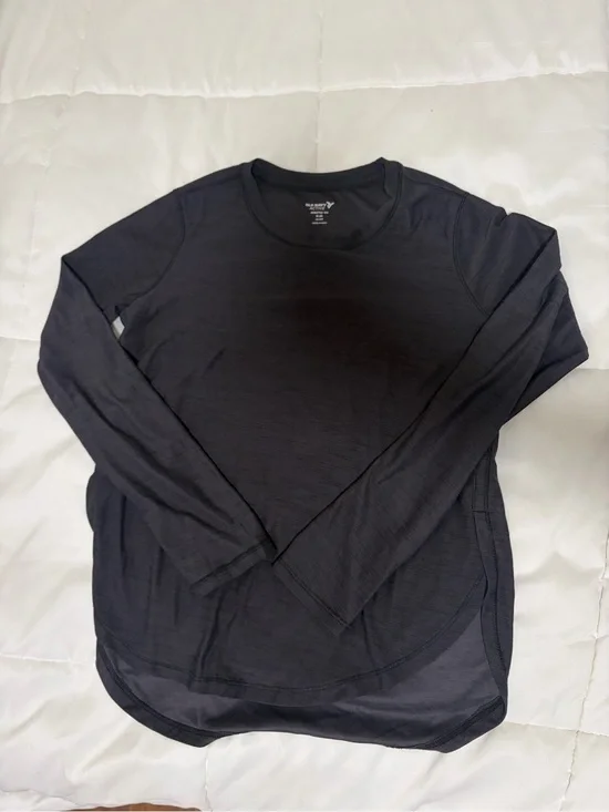 Old Navy Active Breathe ON Long Sleeve Athletic Shirt Kids Medium (8)