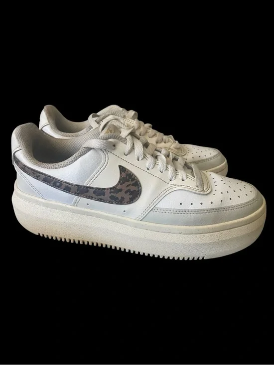 Nike Court Vision Alta Platform Sneakers Leopard Swoosh DO2791-100 Women’s 9.5