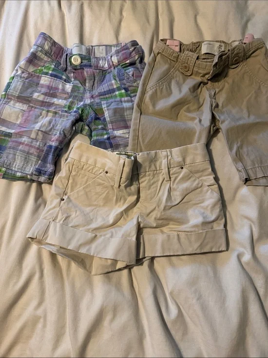 Size 6 girls Old Navy shorts