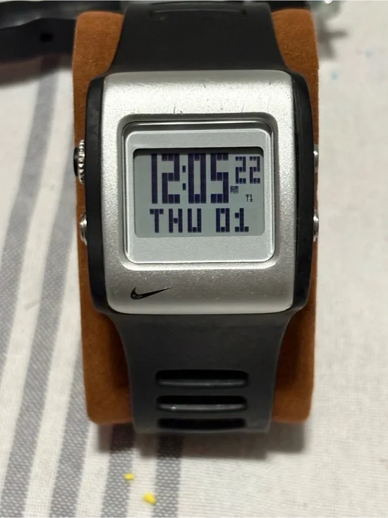 Nike WC0037 Digital Day Date Alarm Chrono Silver Tone Case Black Silicone Watch
