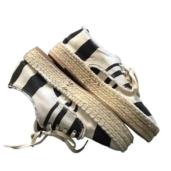 Dolce Vita tennis shoes excellent condition