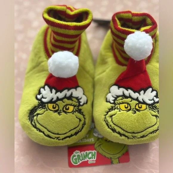 🆕The Grinch Kid Sock Slippers