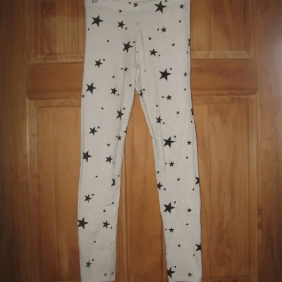 5/$30 Girls Old Navy Off White with Black Stars Leggings