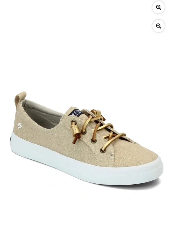 Sperry gold boat shoe top sider Low slip on Sneaker 9 classy hamptons summer