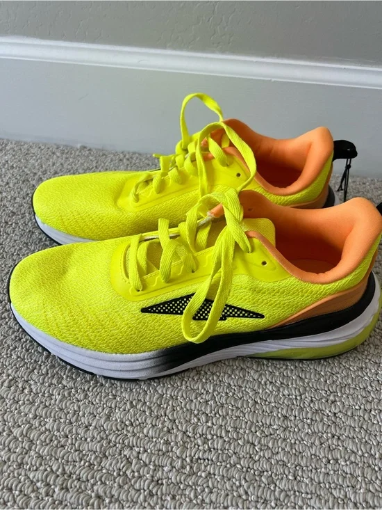 Avia Men's Hypersonic Gel Running Shoes NWT size 8 ~ $20