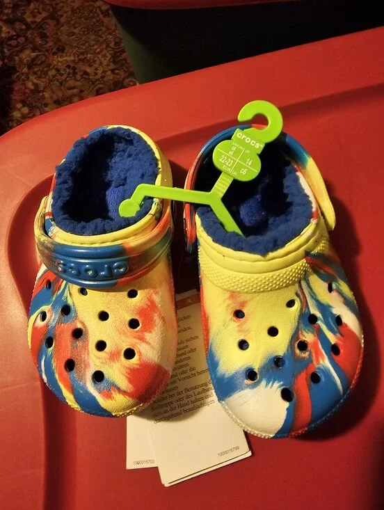Crocs Classic Rainbow Tie Dye Clogs Sandals Size C6 Unisex Kid Lined Slippers