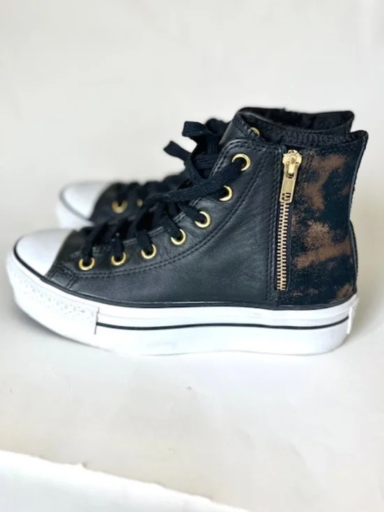 Converse Chuck Taylor High Tops Black Platform Zip Sneaker rare Find. W size 7