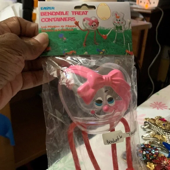 Easter Bendable Treat Container - Pink Bow
